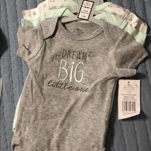 Set of three bodysuit for boy